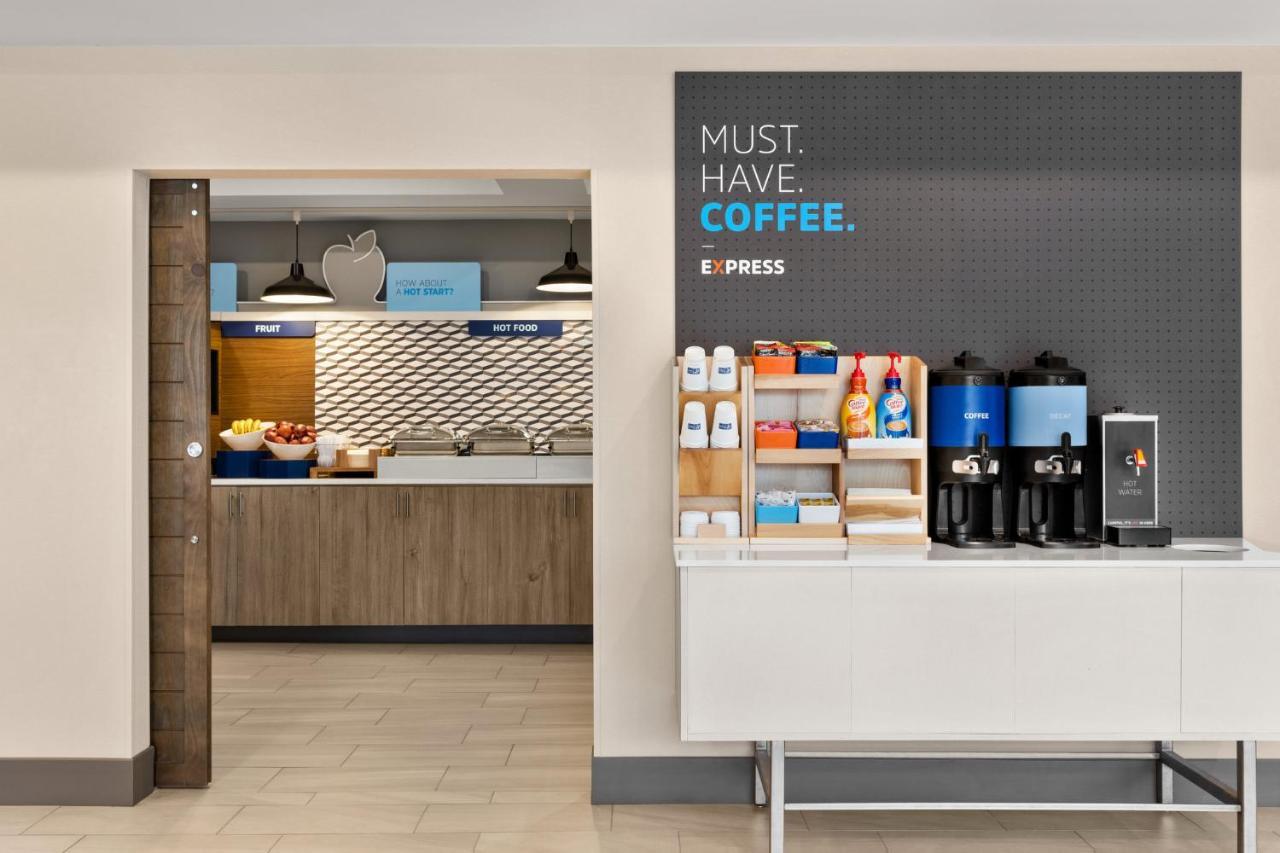 Hotel Express & Downtown By Ihg