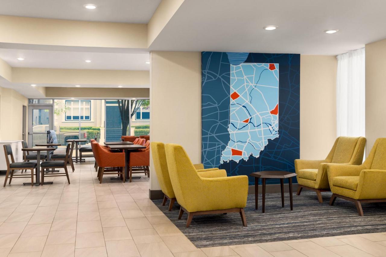 Holiday Express & Downtown By Ihg Hotel Evansville